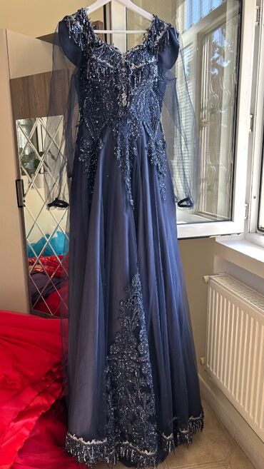 Ziyafət donları: Yaxşı vəziyyətdə, səliqəli şəkildə saxlanılmış gəlinlik, nişan — 9