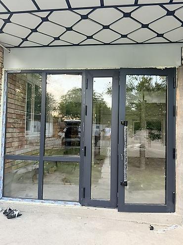 дверь отркырыт: Пластиковые и алюминиевые окна/витражи под размер - Изготовление и — 2