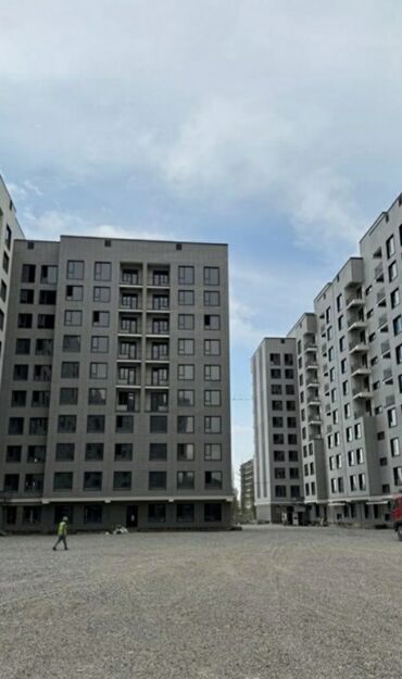 продаю или менаю: 1 комната, 42 м², Элитка, 10 этаж, ПСО (под самоотделку)