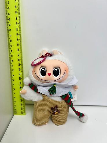 Yumşaq oyuncaqlar: Labubu kolleksiyası: 22 ədəd adi boy labubu 1 ədəd orta boy labubu 1 — 1