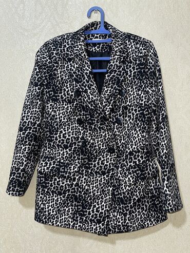 продаю пиджак: Пиджак, Классическая модель, Леопардовый принт, Турция, M (EU 38)