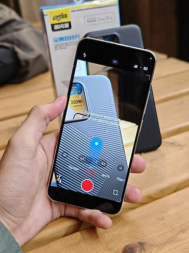 флагманский телефон: Xiaomi, 13, Новый, 256 ГБ, цвет - Зеленый, 1 SIM, 2 SIM — 10