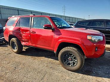inter: Toyota 4Runner: 2024 г., 4 л, Автомат, Бензин — 2