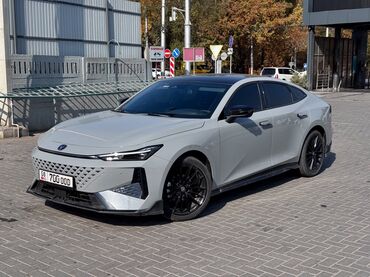 спринтер боковой стекло: Changan Uni-V: 2024 г., 1.5 л, Автомат, Бензин, Седан