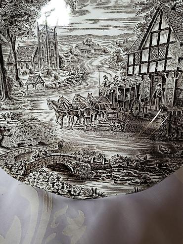 Ostali antikviteti: Engleski servis za poslastice Staffordshire iz 70ih. Engleski servis — 13