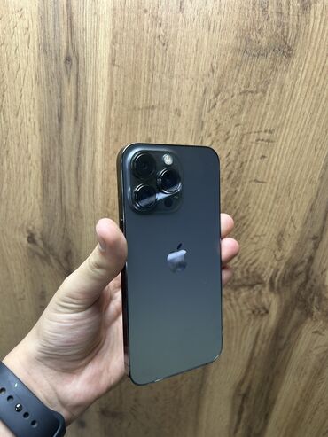 списанные айфоны бесплатно: IPhone 13 Pro, Б/у, 256 ГБ, Черный, Защитное стекло, Чехол, В рассрочку, 92 %