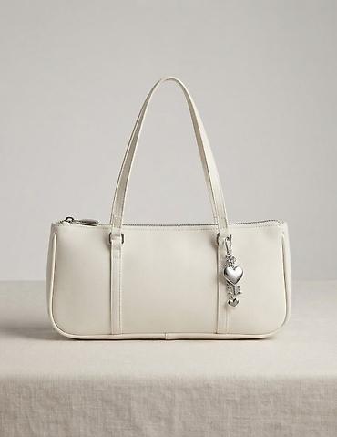 p. s prsluci: Ženska torba – baguette/shoulder model u svetloj (krem/beloj) boji. - — 1