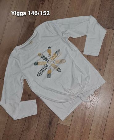 nove starke duboke: Yigga, Round neckline, 140-146