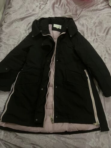 зимние мужские куртки: Куртка M (EU 38), L (EU 40), цвет - Черный