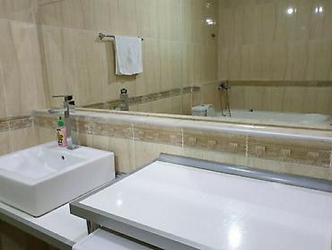 Долгосрочная аренда квартир: 4 комнаты, Риэлтор, Без подселения, С мебелью полностью — 9