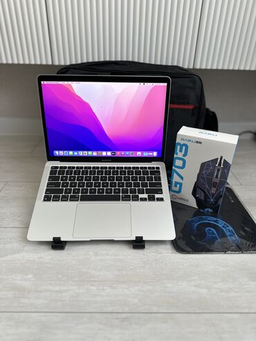 мак боок: Ноутбук, Apple, 8 ГБ ОЗУ, Apple M1, 13.3 ", Б/у, Для работы, учебы, память NVMe SSD