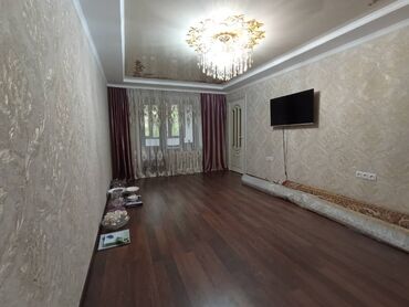 2 комнатная квартира в оше: 2 комнаты, 45 м², Индивидуалка, 2 этаж, Косметический ремонт