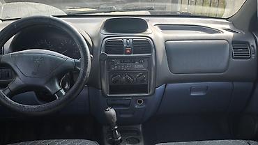 спейлер: Mitsubishi Space Star: 2002 г., 1.3 л, Механика, Бензин, Хэтчбэк — 3