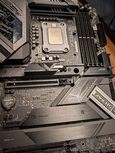 poco pad x1: Игровая материнская плата ASUS ROG Strix Z790-A Gaming WiFi (LGA1700) — 2