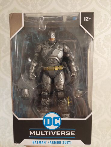 oyuncaq kompüter: Batman armor suit mcfarlane fiquru. Tam orijinal Mcfarlane firmasına