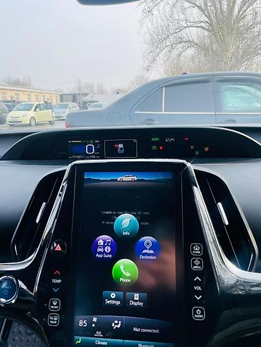 на электромобиль: Toyota Prius: 2019 г., 1.8 л, Вариатор, Электромобиль, Седан — 7