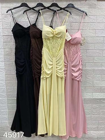 Haljine: 🔥Elegantna maxi haljina sa čipkastim korzetom i naborima
✅2700 din — 13