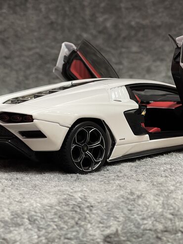 Avtomobil modelləri: Lamborghini, 2025 il, 1:24, Dəmir, Rayonlara çatdırılma, Ünvandan götürmə, Pulsuz çatdırılma — 19