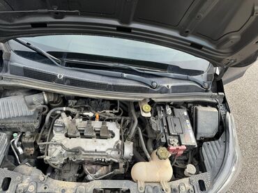 Chevrolet: Chevrolet Spark: 2016 г., 1 л, Автомат, Бензин, Хэтчбэк — 4