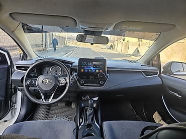 жили машина: Toyota Corolla: 2019 г., 1.8 л, Вариатор, Бензин, Седан — 4