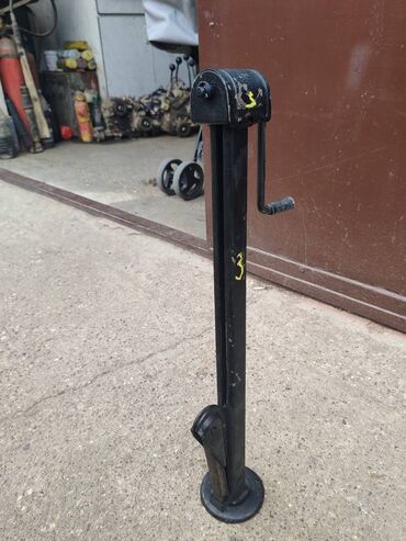 Auto delovi: Dizalica Lada 2121,21213,21214 Niva br.3. Polovno, ocuvano. Bila u — 9