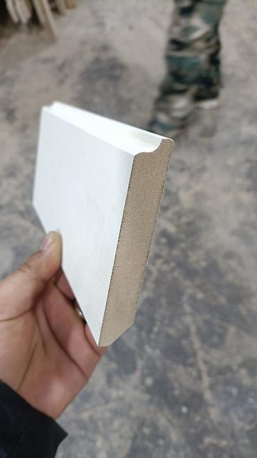 Стандартный плинтус: Плинтус МДФ покрашенный - Материал: МДФ высокой плотности. - Профиль — 4