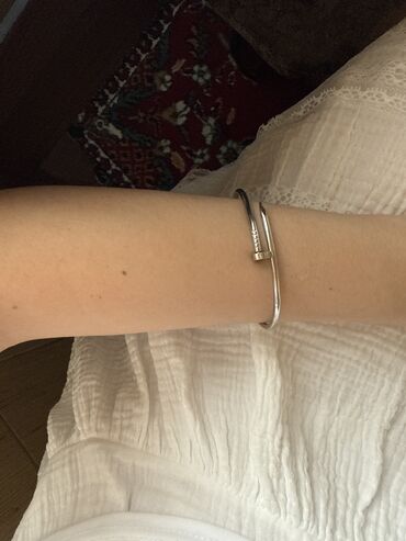 Другие ювелирные изделия: Браслет от Cartier