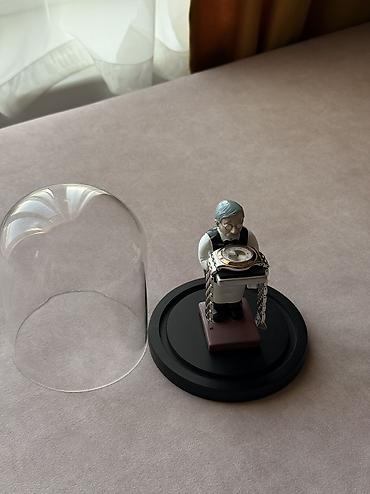 Классические часы: Подставка под часы ⌚️ Можно на подарок 🎁 Есть в наличии два новых — 7