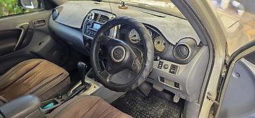 corolla 2004: Toyota RAV4: 2002 г., 2 л, Автомат, Бензин, Кроссовер — 5