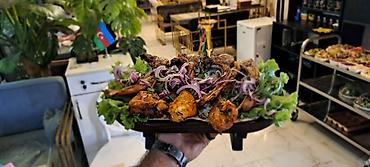 Sifarişlə hazır yeməklər: Manqal və kabab assortisi – peşəkar hazırlıq - Manqalda hazırlanan — 5