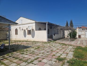 Bağ evlərinin kirayəsi: Novxanı, 70 kv. m, 3 otaqlı, Qaz, İşıq, Su