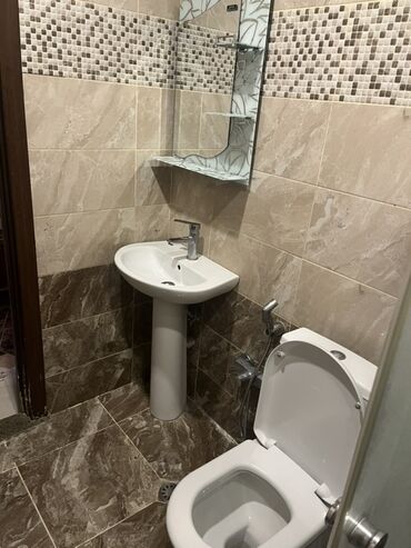 Uzunmüddətli kirayə mənzillər: Kirayə üçün tam mebel və məişət texnikası ilə təchiz olunmuş 1 otaqlı — 4