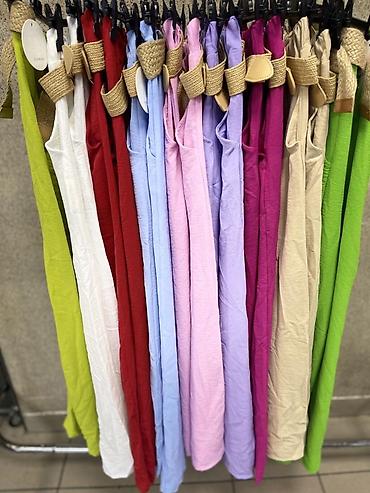 crocs 40: Ženske letnje široke pantalone sa pletenim kaišem
2000
Din
S M L — 2