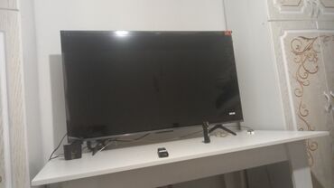 Телевизоры: Продаю телевизор ТСЛ QLED 4K 50ДЮИМ МДЕЛЬ 655С почти новый масло