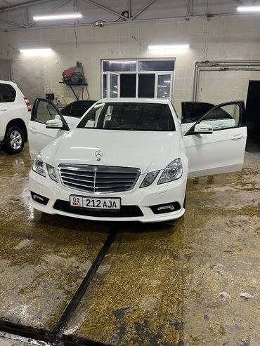 mercedes авто: Mercedes-Benz E-Class: 2011 г., 2 л, Автомат, Бензин, Седан