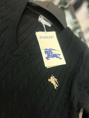 Džemperi: S, m, l, xl, 2xl na lalafo.rs — 2 Džemperi: S, m, l, xl, 2xl — 2