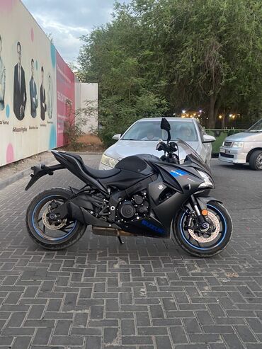 бу мотоциклы в рассрочку: Спортбайк Suzuki, 1000 куб. см, Бензин, Чоңдор үчүн, Колдонулган, Бөлүп төлөө менен