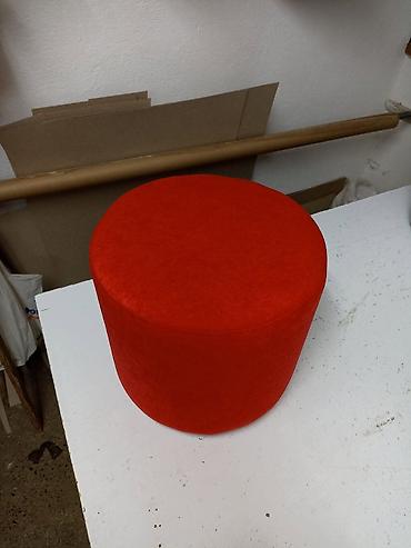 Ostali nameštaj: Tapacirani puf/stočić – okrugli Dimenzije visina 35cm,širina 36cm. - — 12