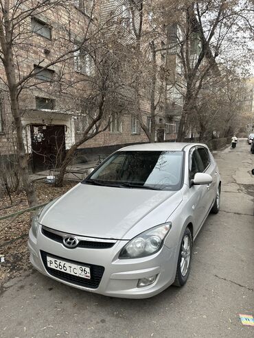 hyundai sonata: Hyundai i30: 2009 г., 1.4 л, Механика, Бензин