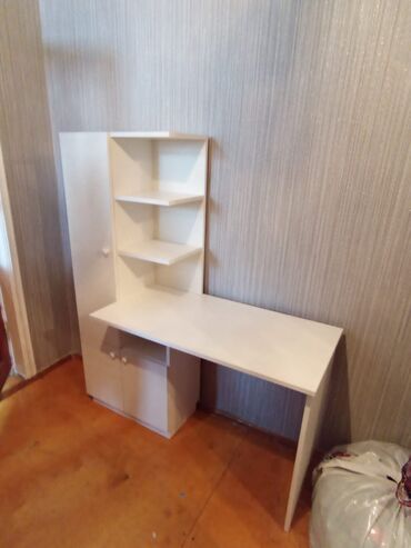 Uşaq masaları: Yazı masası. Sifarişlə istənilən cür istənilən rəngdə hazırlanır — 2