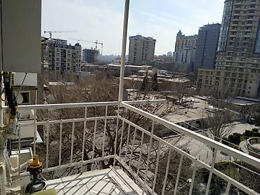 Mənzillər: Salam, Mənzil yeni təmir edilib və 2 ay yaşanılıb. Mənzildə yaşamaq — 6