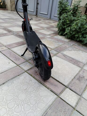 Elektrikli samokatlar: Elektrik skuter – ST-350 - Qatlanan dizayn: Asan daşınma və saxlanma — 5