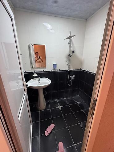 Qonaq otağı dəstləri: Metro Həzi Aslanov çıxışında geniş 3 otaqlı mənzil kirayə verilir Bakı — 8