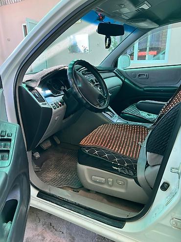 туксон 2022: Toyota Highlander: 2001 г., 3 л, Автомат, Бензин, Внедорожник — 5