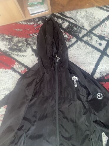 nike tech fleece komplet: Trapstar suskavac 
Samo licno novi sad!