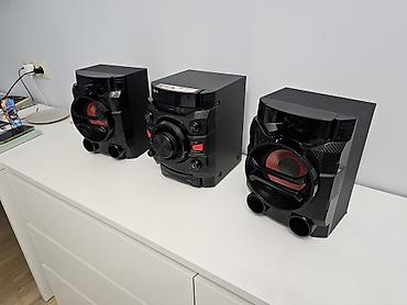 dvd lg: Музыкальный центр LG с двумя акустическими колонками. Комплект — 1