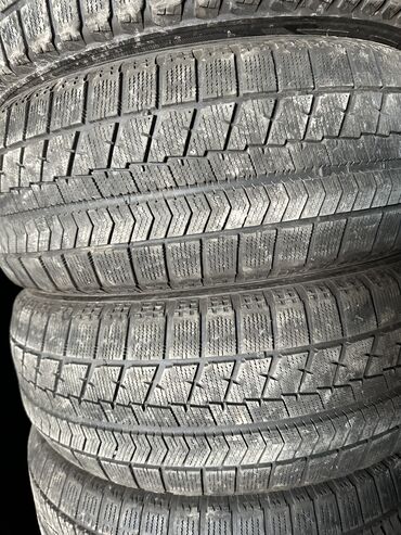 Шины: Шины 225 / 60 / R 17, Зима, Б/у, Пара, Легковые, Япония, Bridgestone