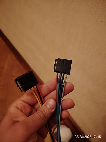 sub oyun konsolu: Skyray SR-9008 avtomobil maqnitolası. Yenidir. Vhatsappla əlaəq — 4