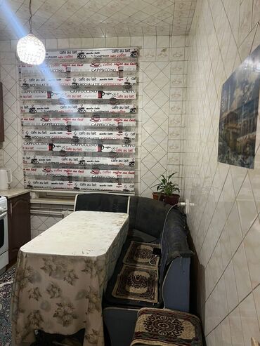 карасаева 103: 3 комнаты, 67 м², 105 серия, 1 этаж