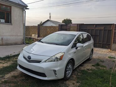 какую машину можно купить за 200 тысяч: Toyota Prius: 2013 г., 1.8 л, Вариатор, Гибрид, Хетчбек